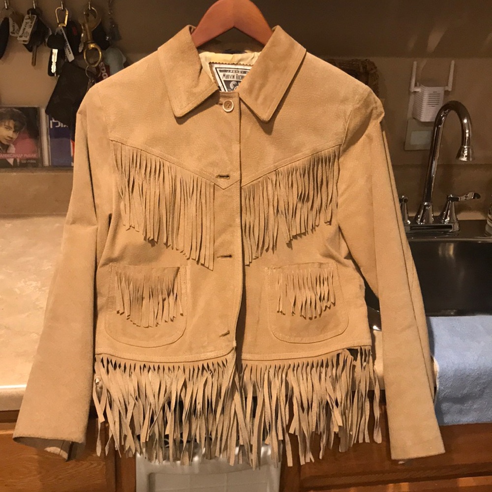 Leather jacket w fringes